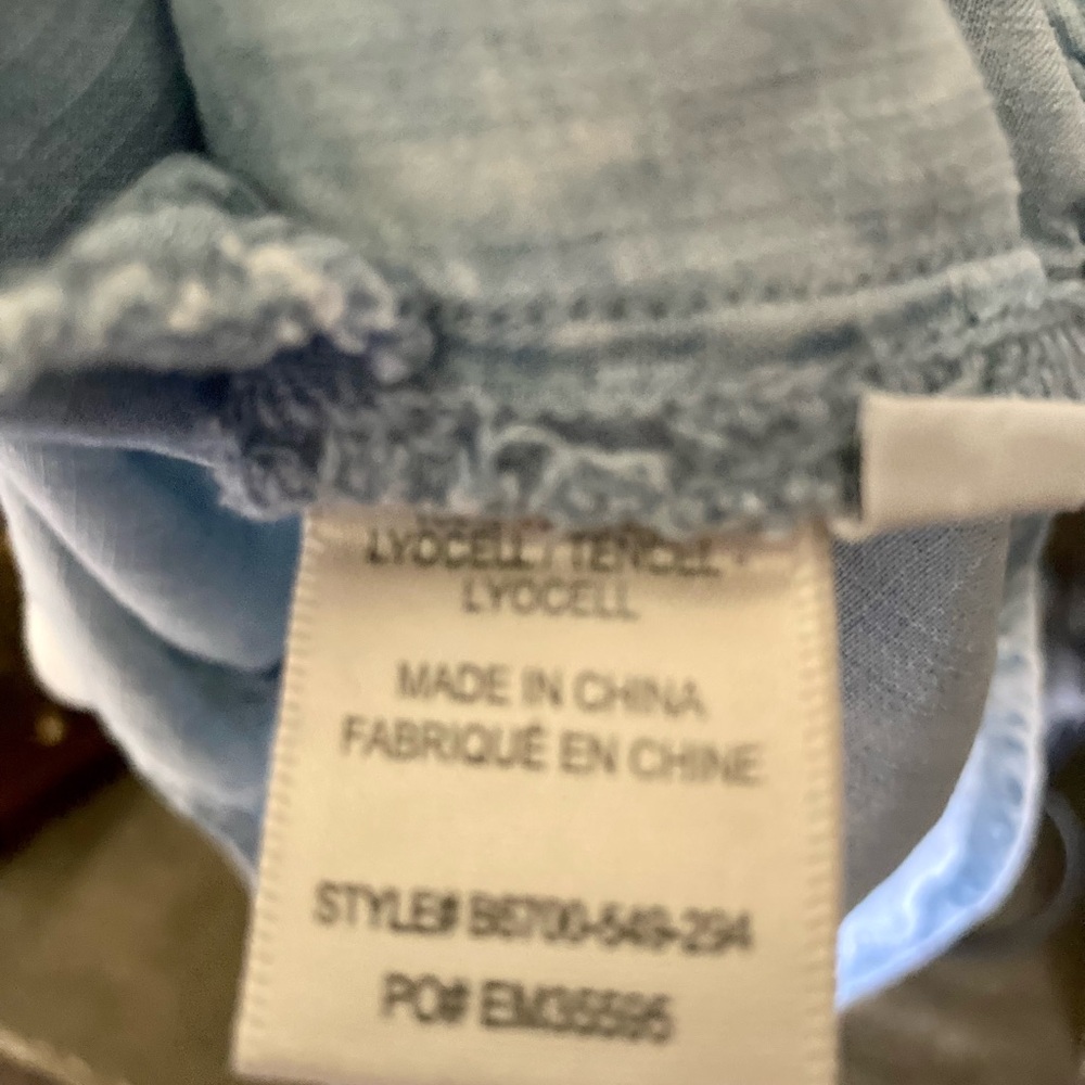 Cloth & Stone Soft Light Chambray Sleeveless V-Neck Hi-Low Dress EUC Size Small - Picture 13 of 14